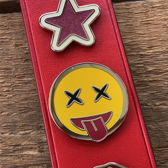 Coach Varsity Classic Pin Set on Red Leather Fob - Picture 4 of 14